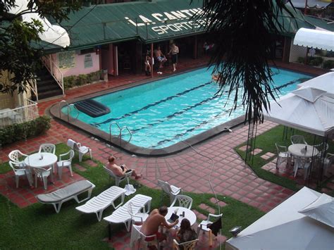 FREE BEACH RESORT $22 ($̶2̶9̶) .